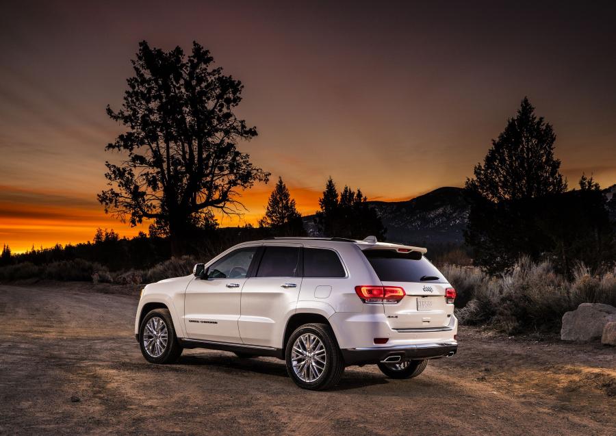  Jeep Grand Cherokee Summit (WK2) 2016 года  (фото 11 из 18)